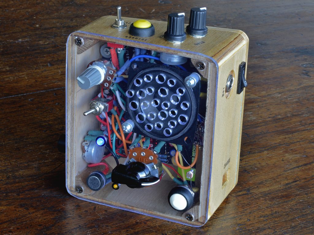 moon canoe sound looper / warper on end